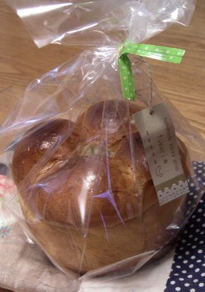 100均シフォン型でお花パン(・∇・o)-レシピのメイン写真