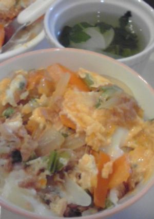 簡単幼児食☆ツナ卵丼＆カブのお吸い物-レシピのメイン写真