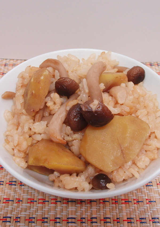 秋の味覚☆栗・きのこご飯-レシピのメイン写真