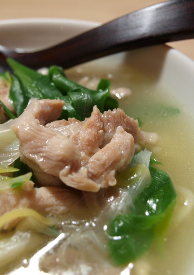 鶏とねぎとしょうがのスープ麺-レシピのメイン写真