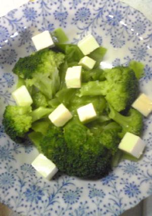 味付け不要＊ブロッコリーのチーズサラダ＊-レシピのメイン写真