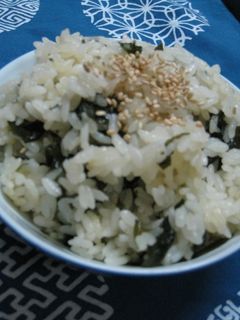 ♪わかめスープの素で炊き込みご飯♪-レシピのメイン写真