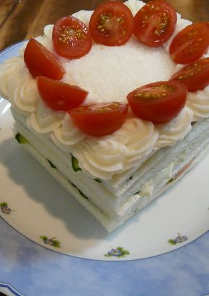 サンドウィッチのお誕生日ケーキ風-レシピのメイン写真