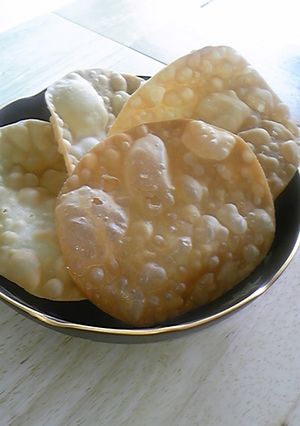 簡単!余った餃子の皮でお煎餅-レシピのメイン写真