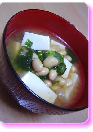 -大豆ღわかめ♡豆腐✿味噌汁--レシピのメイン写真