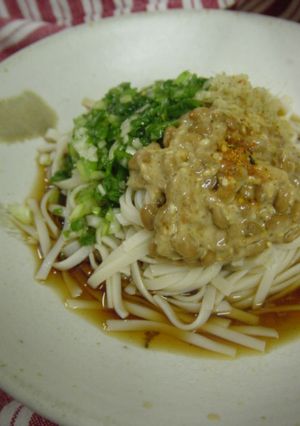 激辛薬味たっぷり納豆うどん-レシピのメイン写真