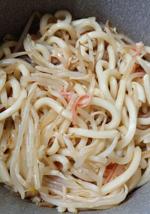 シンプルな焼きうどん-レシピのメイン写真