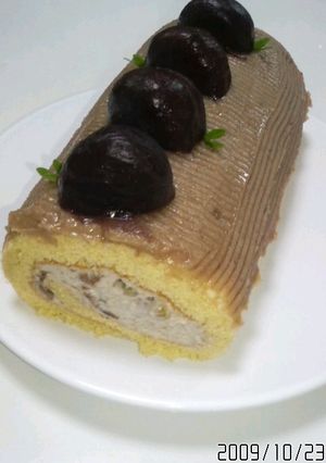 渋皮煮でモンブラン風ロールケーキ-レシピのメイン写真