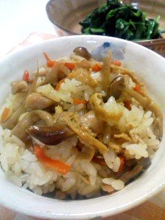 もっちもち鶏としめじの混ぜごはん◎-レシピのメイン写真