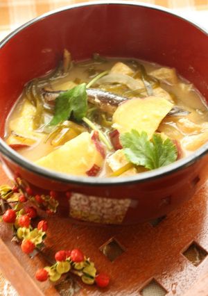 さつま芋と切り昆布✿お味噌汁-レシピのメイン写真