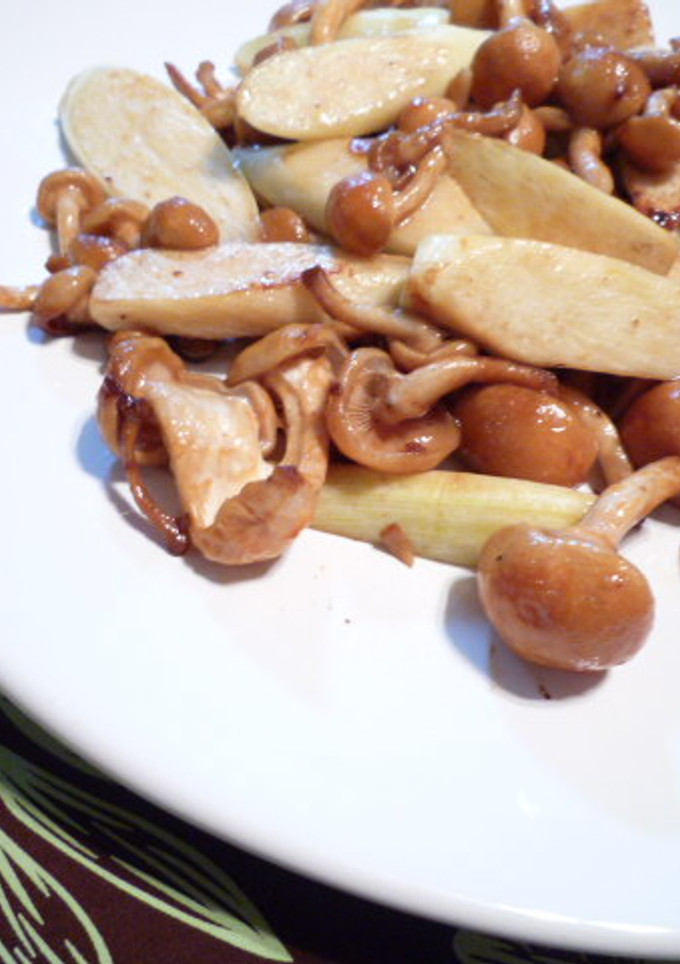 まこもだけ と きのこの炒め物-レシピのメイン写真