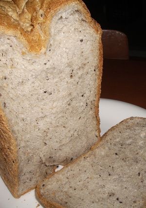 ＨＢお任せ☆全粒粉ごま食パン（1.5斤）-レシピのメイン写真