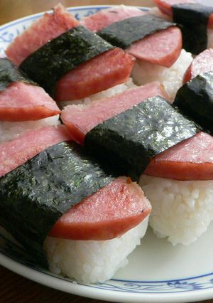 ハムステーキでおにぎり-レシピのメイン写真