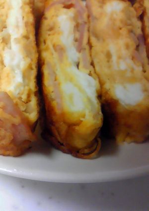 お弁当に♪玉ねぎとベーコンの卵焼き-レシピのメイン写真