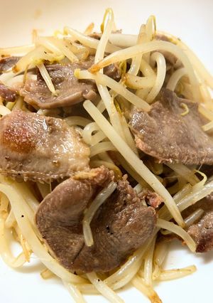 豚タンともやしの炒め物-レシピのメイン写真