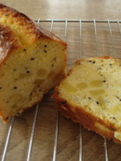 さつまいもと黒ゴマのパウンドケーキ☆-レシピのメイン写真