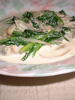 簡単!! かきとほうれん草のクリーム煮-レシピのメイン写真