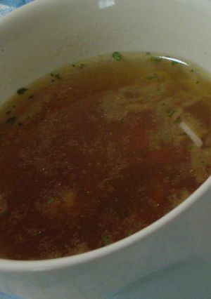 1人ランチ★簡単カップdeコンソメスープ-レシピのメイン写真