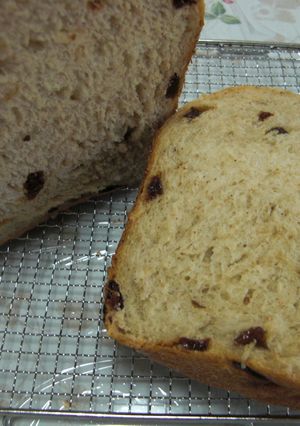 さつまいもとシナモンレーズンの食パン-レシピのメイン写真