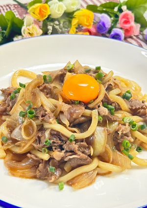 甘辛ダシが染み渡る😋至福のすき焼うどん🍲-レシピのメイン写真