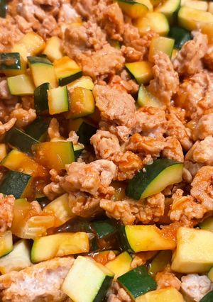 ひき肉とズッキーニ炒め-レシピのメイン写真