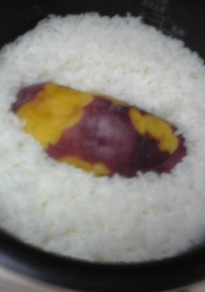 炊飯器で簡単！ホクホクさつまいも-レシピのメイン写真