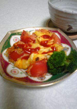 熟れたトマトと玉子で簡単朝ごはん-レシピのメイン写真