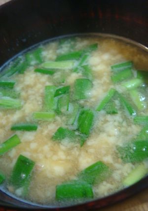 黄身ととろろのお味噌汁（滋養強壮に！）-レシピのメイン写真