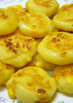 コロコロ★マヨコーンポテトもち♪-レシピのメイン写真