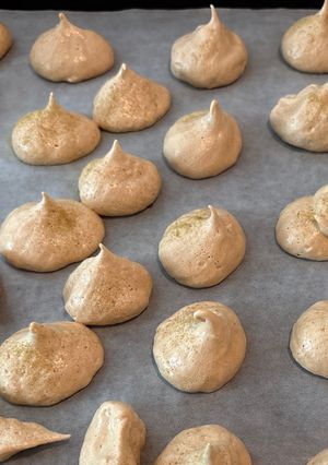 ローズマリー風味🌿大人のメレンゲクッキー-レシピのメイン写真