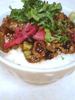 焼肉のたれで簡単豚味噌そぼろ丼☆-レシピのメイン写真