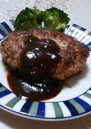 我が家のソースでビーフハンバーグ　-レシピのメイン写真