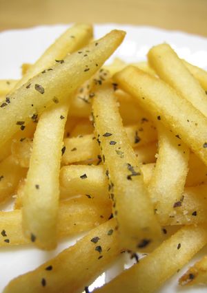 レモンとハーブ風味のフライドポテト-レシピのメイン写真