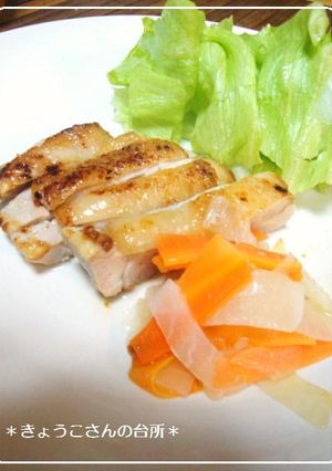 フライパンで♪レモン香るチキンソテー-レシピのメイン写真