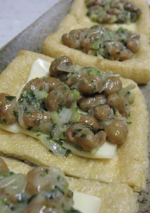 簡単油揚げの納豆チーズのせ-レシピのメイン写真