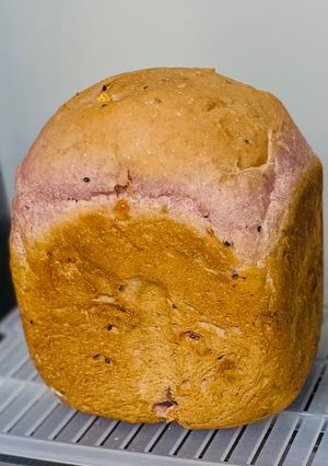 胡麻キャラメルの紫芋食パン🍞-レシピのメイン写真