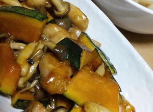 簡単で旨！南瓜としめじと鶏肉の甘辛炒め☆-レシピのメイン写真