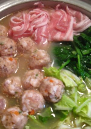 やさしい味のごま味噌鍋-レシピのメイン写真