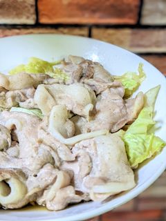 簡単!豚肉とキャベツの蒸し焼き☆-レシピのメイン写真