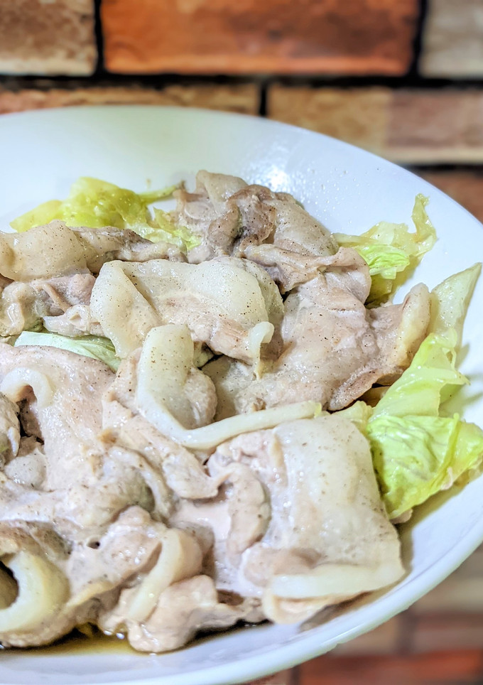 簡単！豚肉とキャベツの蒸し焼き☆-レシピのメイン写真