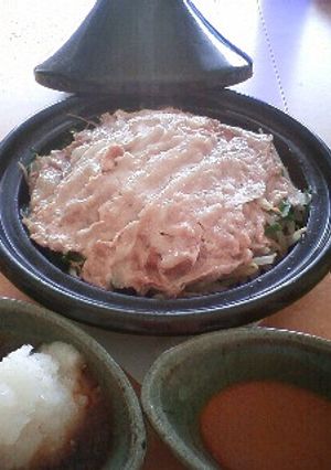 タジン鍋で☆豚にらもやしの蒸し鍋-レシピのメイン写真