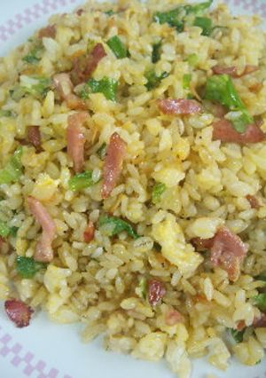 おきあみエビと濃縮めんつゆでチャーハン♪-レシピのメイン写真