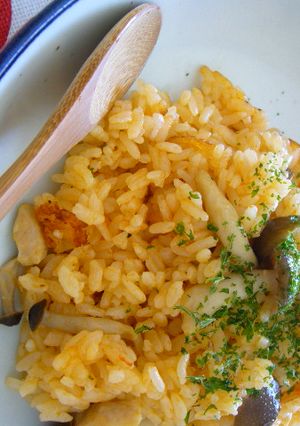 鶏肉としめじの洋風炊き込みごはん-レシピのメイン写真