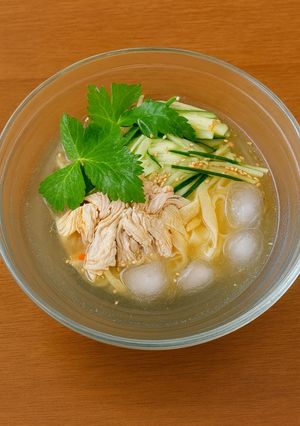 簡単ランチ！豆腐皮の鶏冷麺風-レシピのメイン写真