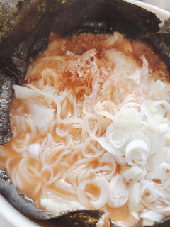 インスタントラーメンをおいしく だし-レシピのメイン写真