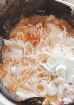 インスタントラーメンをおいしく　だし-レシピのメイン写真
