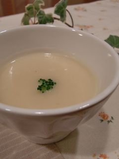 カリフラワーのスープ-レシピのメイン写真
