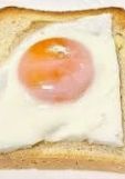 パズーの目玉焼きのせパン-レシピのメイン写真