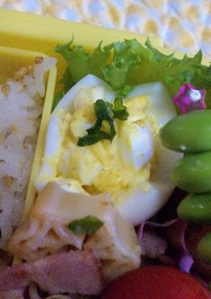 可愛い☆お弁当にカレー風味の卵カップ-レシピのメイン写真