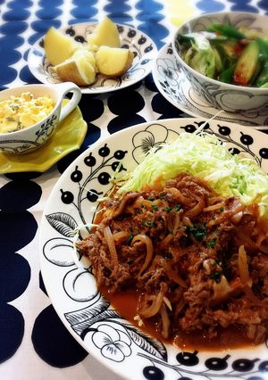 ウチのハヤシライスの食べ方☆キャベツと-レシピのメイン写真